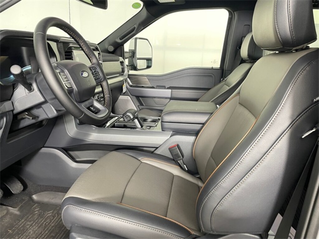 New 2025 Ford F-150 Lariat Truck SuperCrew Cab