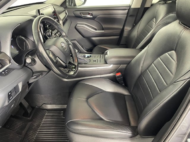 Used 2020 Toyota Highlander XLE SUV
