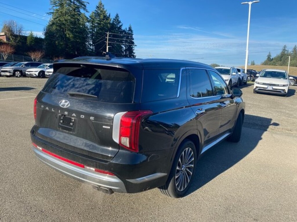 Used 2024 Hyundai Palisade Calligraphy SUV