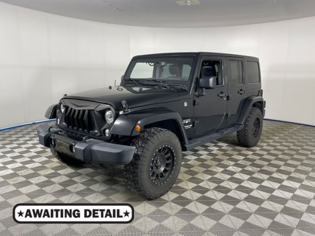 Used 2017 Jeep Wrangler JK Unlimited Sahara 4x4 SUV