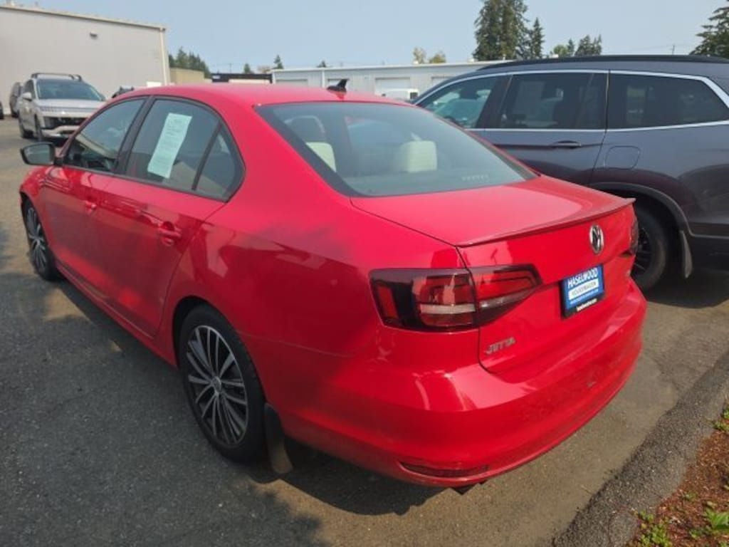 Used 2016 Volkswagen Jetta 1.8T Sport Automatic Sedan