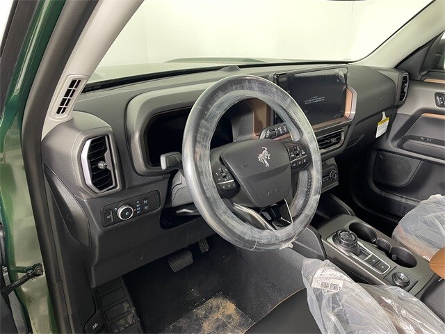 2025 Ford Bronco Sport Outer Banks photo 2