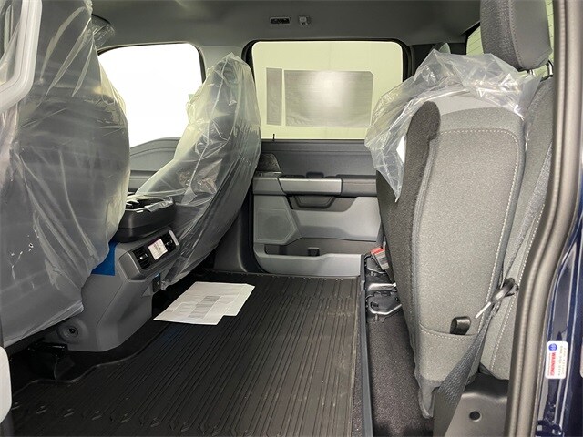 2025 Ford F-150 Lightning XLT photo 4