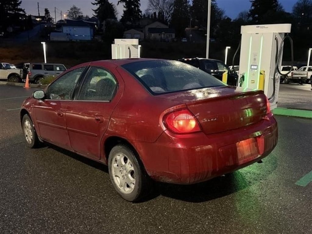 Used 2004 Dodge Neon SXT Sedan
