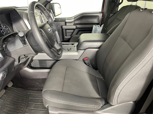 2016 Ford F-150 XLT photo 2