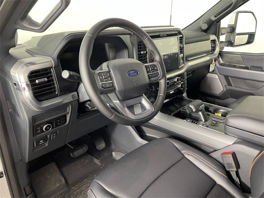 New 2025 Ford F-150 Lariat Truck SuperCrew Cab