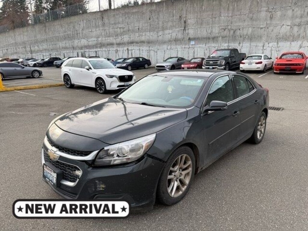 Used 2015 Chevrolet Malibu LT w/1LT Sedan