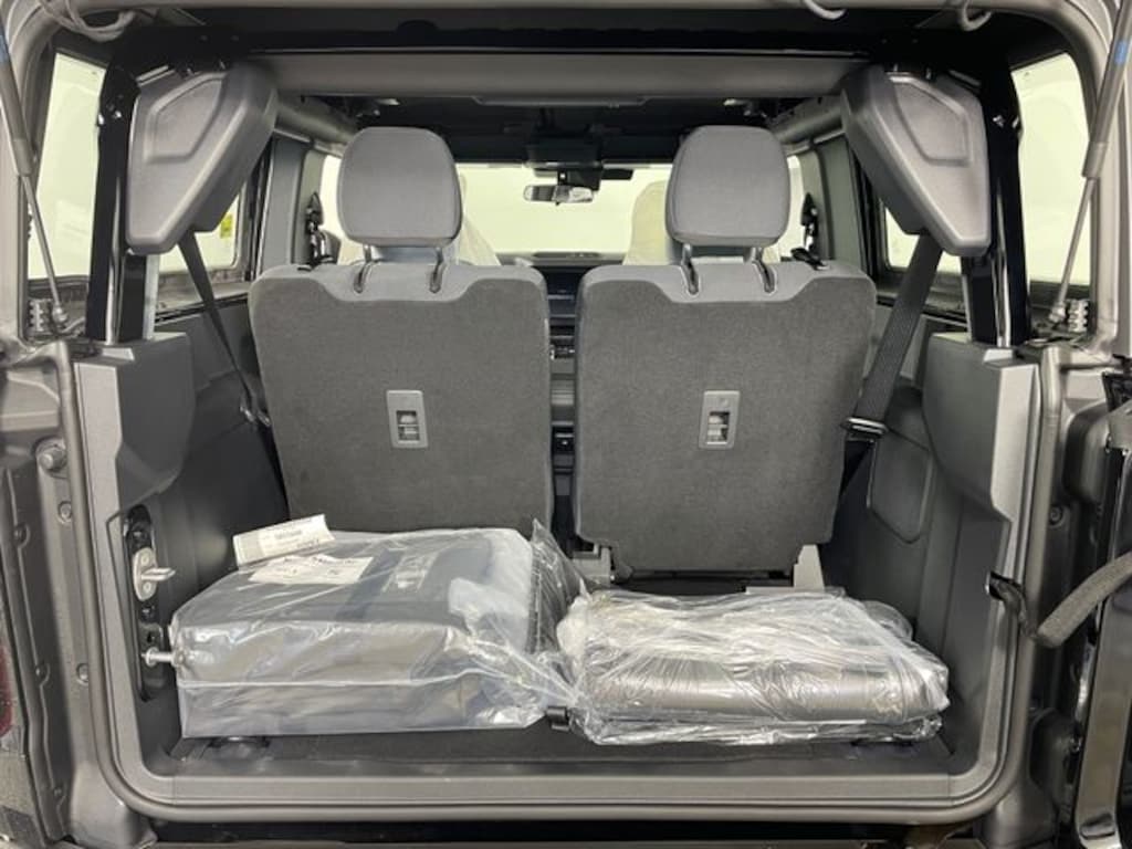 New 2025 Ford Bronco Base SUV