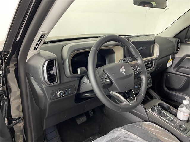 2025 Ford Bronco Sport Big Bend photo 2