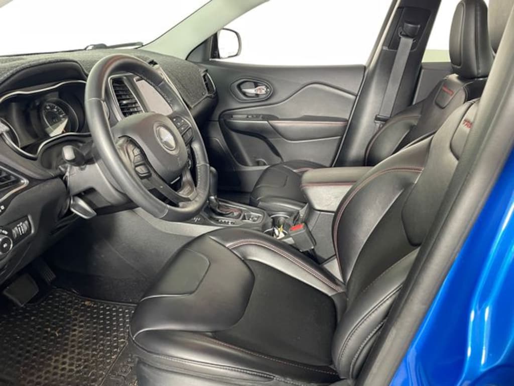Used 2019 Jeep Cherokee Trailhawk 4x4 SUV