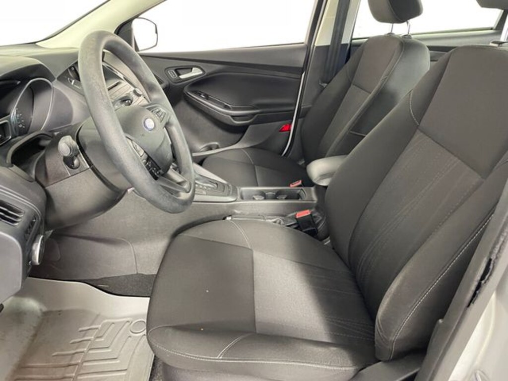 Used 2016 Ford Focus SE Sedan