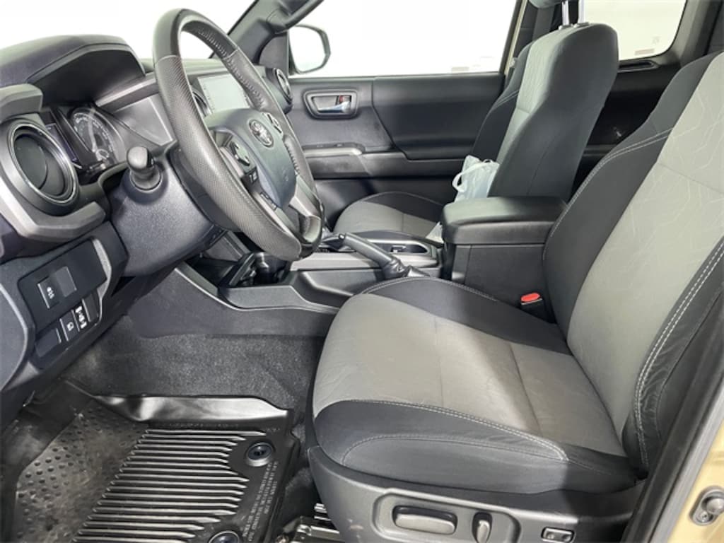 Used 2020 Toyota Tacoma  Truck Access Cab