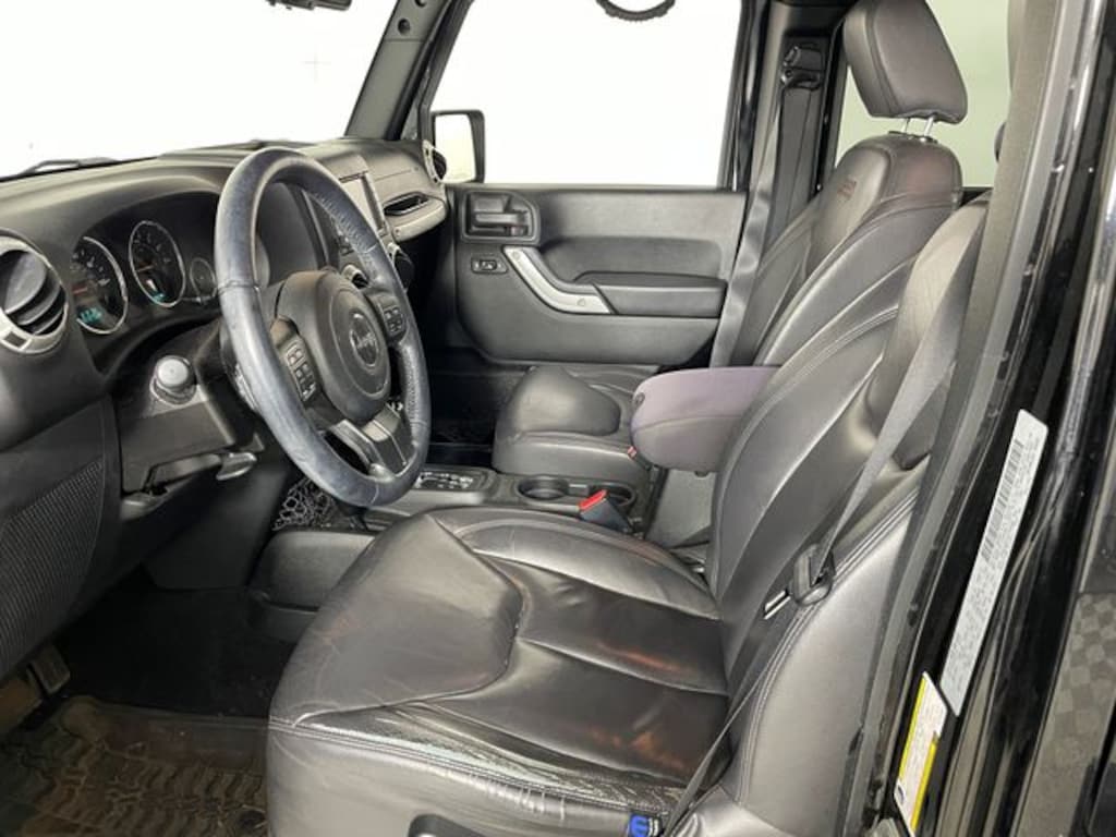 Used 2017 Jeep Wrangler JK Unlimited Sahara 4x4 SUV