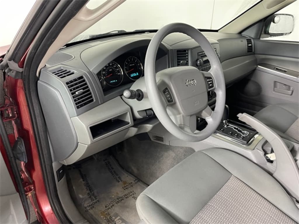 Used 2007 Jeep Grand Cherokee Laredo SUV