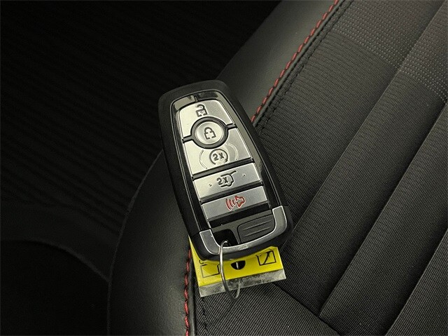 2025 Ford Explorer ST-Line photo 4