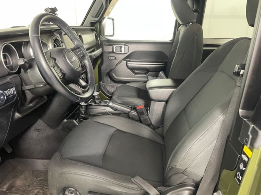 Used 2021 Jeep Wrangler Sport SUV