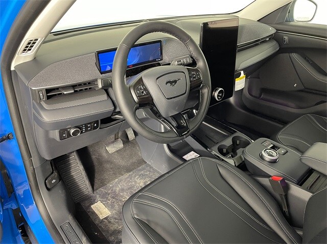 2024 Ford Mustang Mach-E Premium photo 3