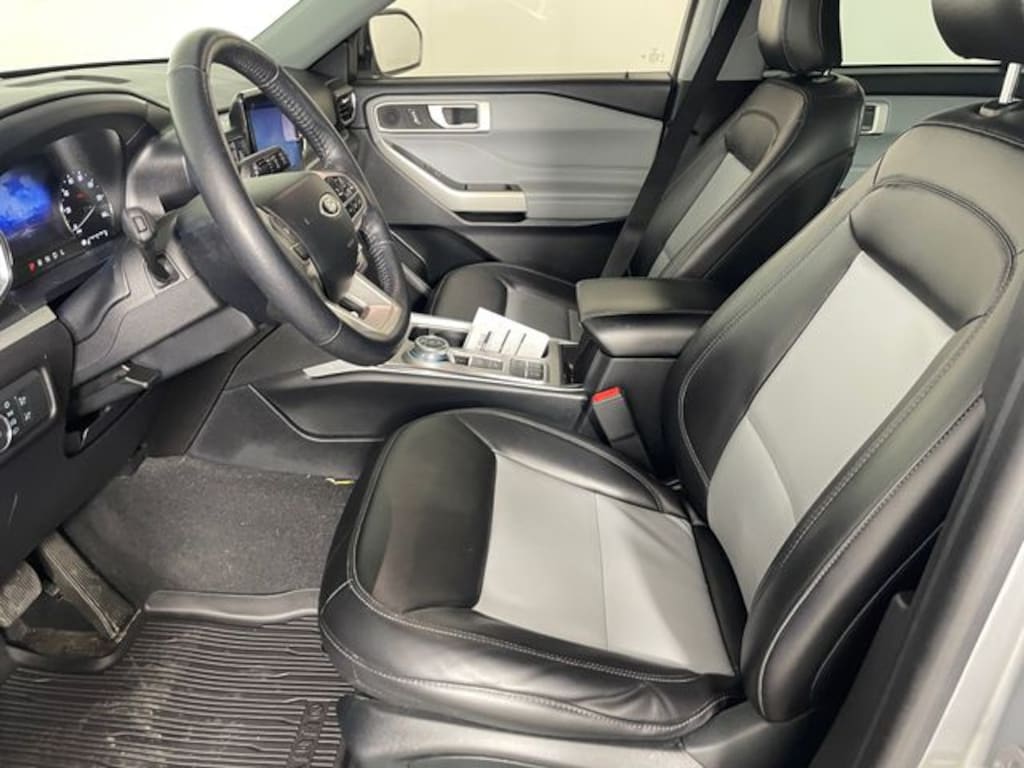 Used 2022 Ford Explorer XLT SUV