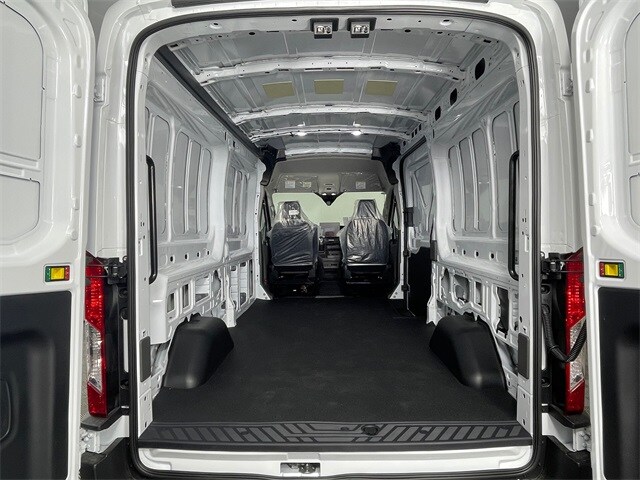 2025 Ford Transit photo 3