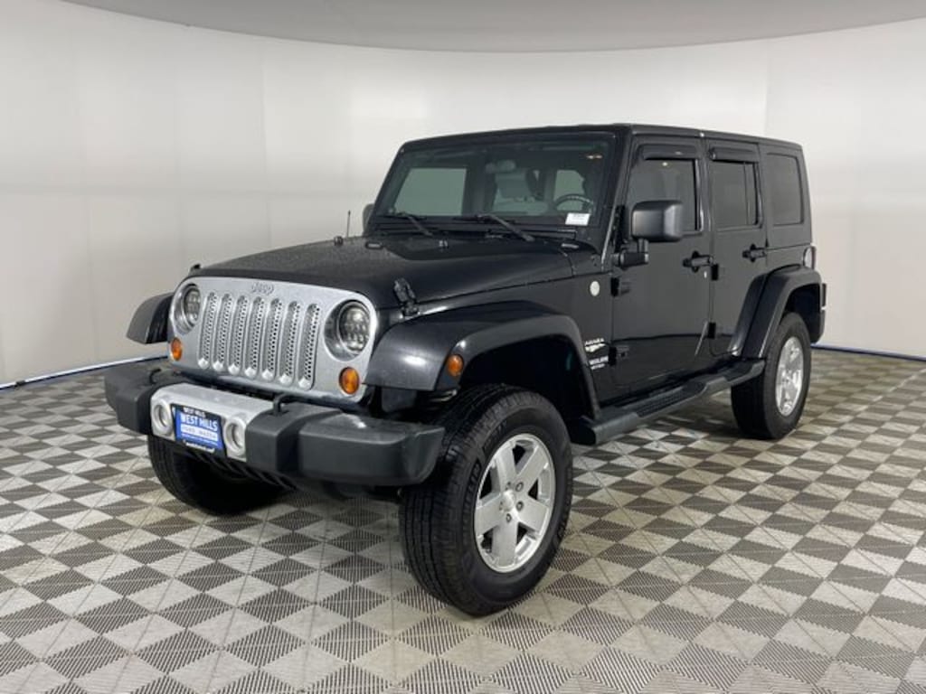 Used 2010 Jeep Wrangler Unlimited Sahara SUV