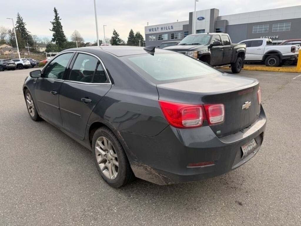 Used 2015 Chevrolet Malibu LT w/1LT Sedan