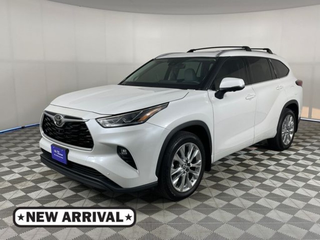 Used 2024 Toyota Highlander Limited SUV