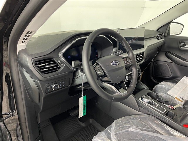 2025 Ford Escape Base photo 2