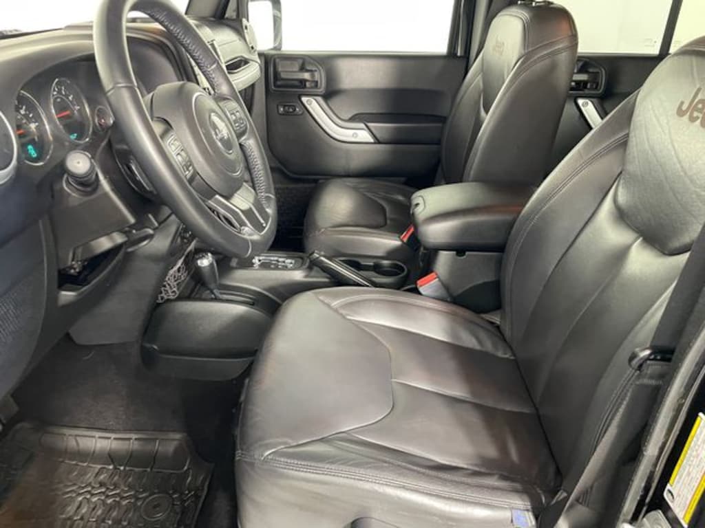 Used 2017 Jeep Wrangler JK Unlimited Sahara 4x4 SUV