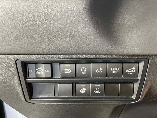 2023 Toyota Tundra Platinum - Photo 14