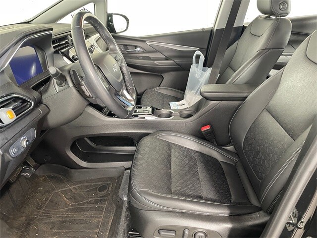 2022 Chevrolet Bolt EV 2LT photo 2