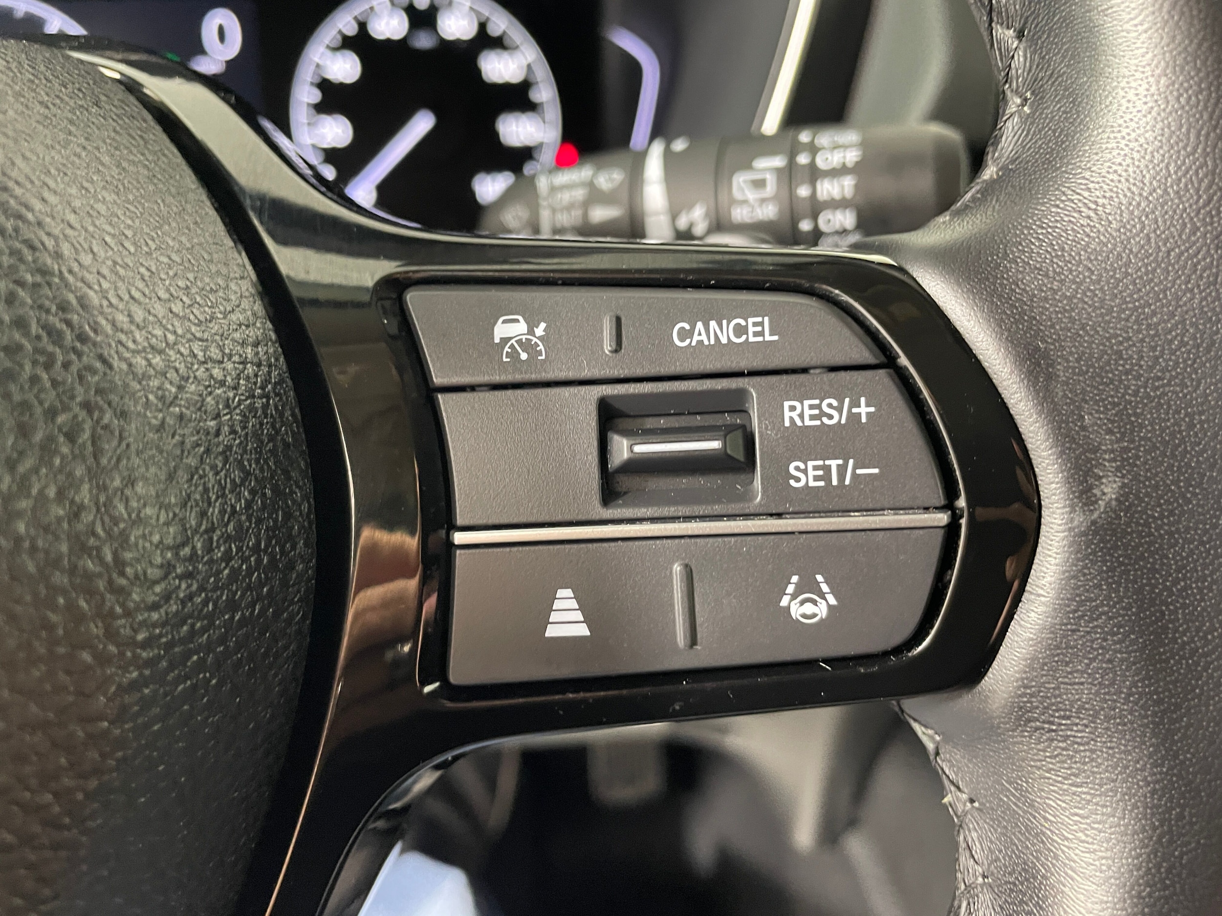 2024 Honda Pilot EX-L - Photo 11