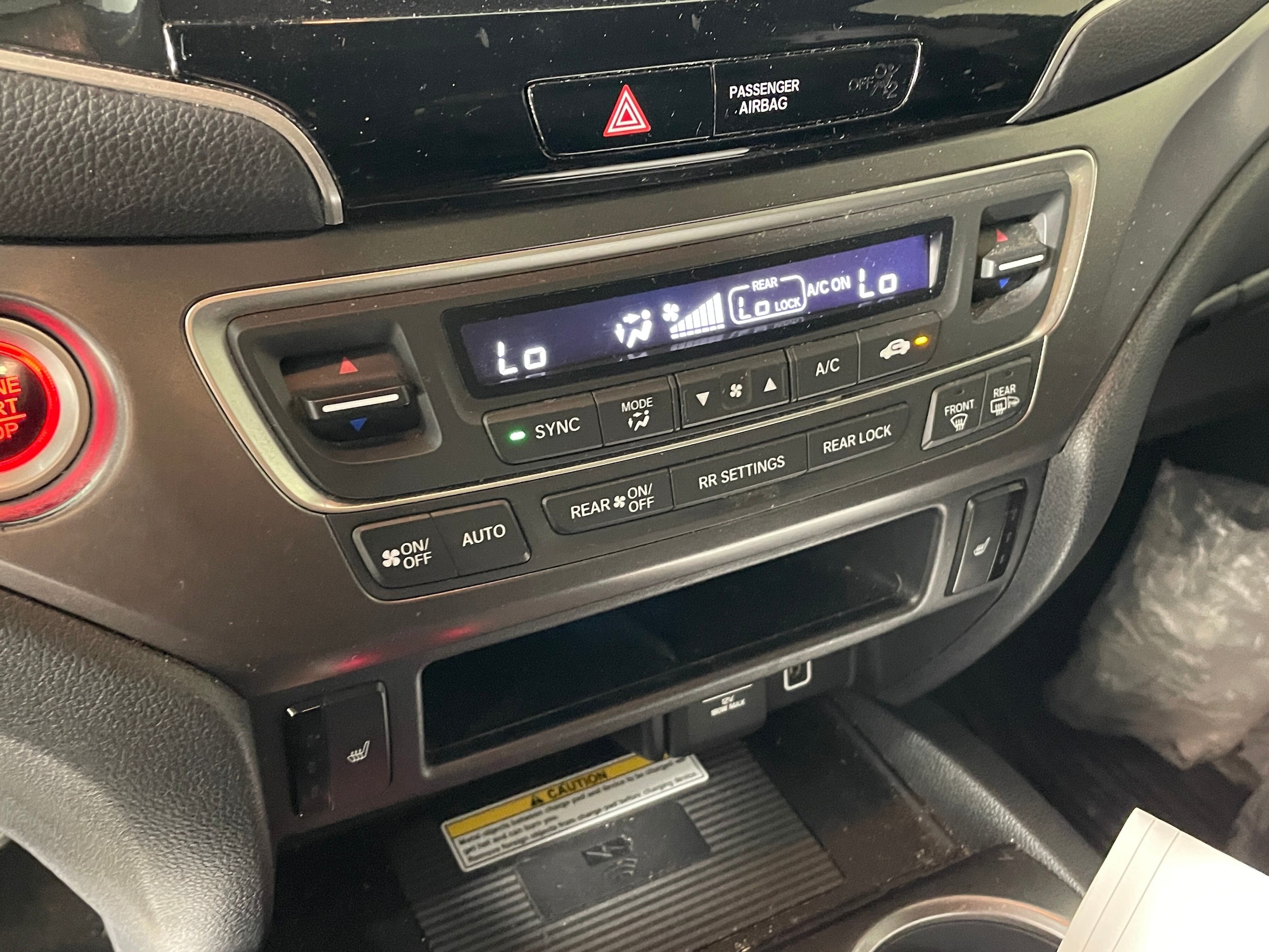 2022 Honda Pilot SE - Photo 8