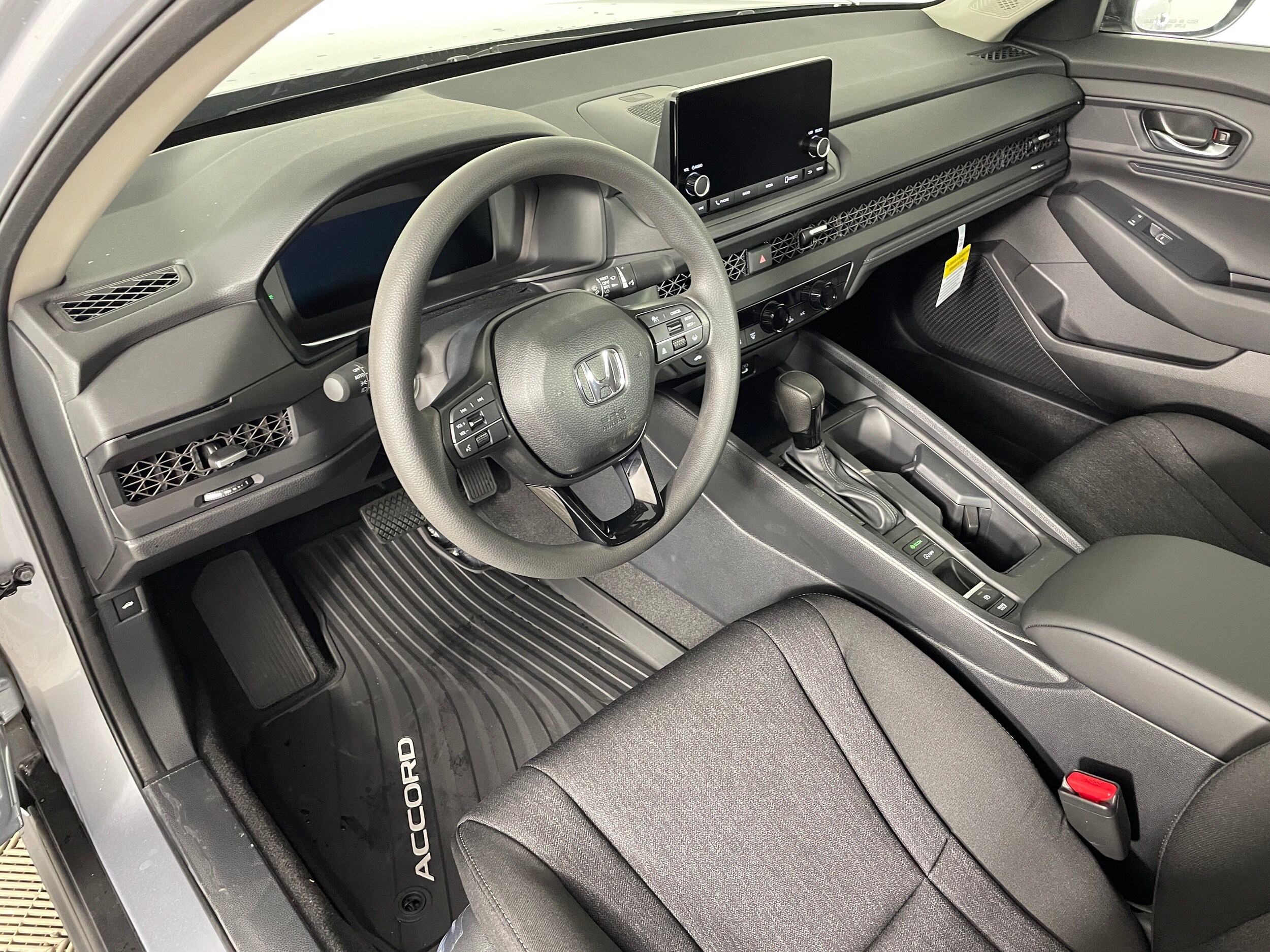 2025 Honda Accord SE photo 3