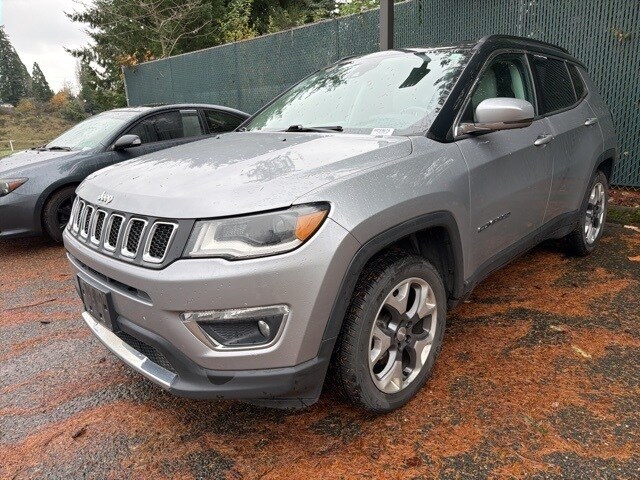 2018 Jeep Compass Limited photo 2