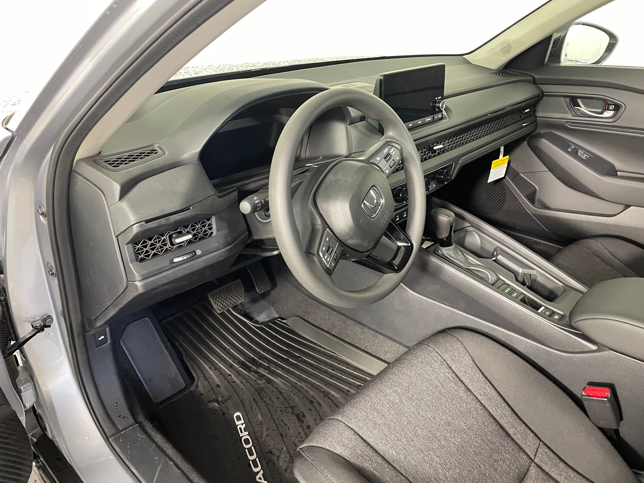 2025 Honda Accord SE photo 3
