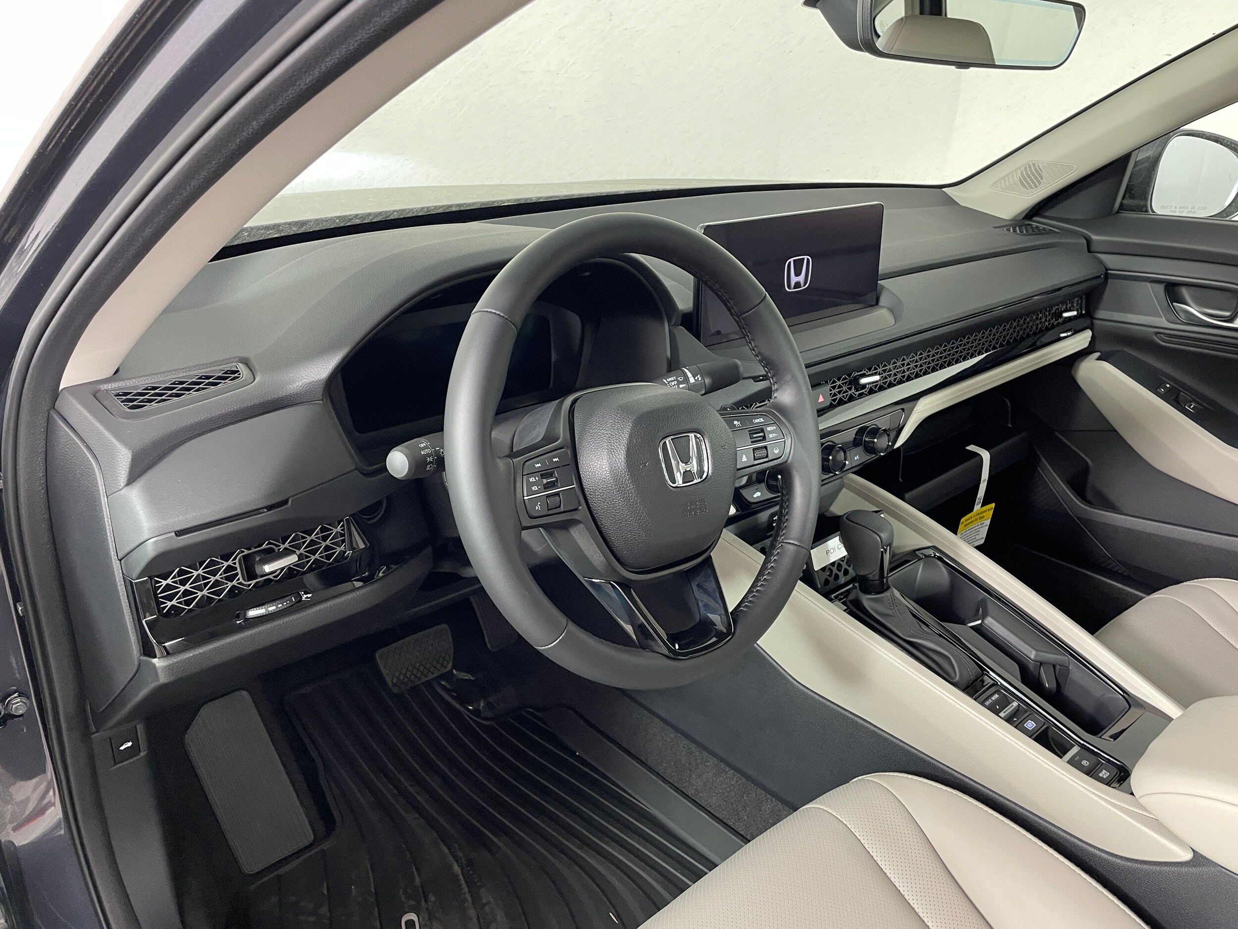 2025 Honda Accord Hybrid EX-L photo 2