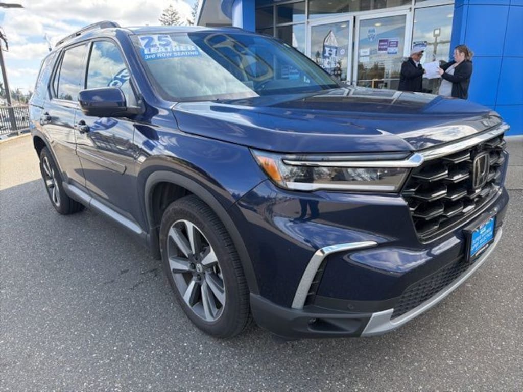Certified 2025 Honda Pilot Elite SUV