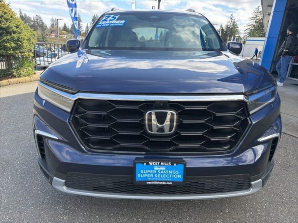 Certified 2025 Honda Pilot Elite SUV