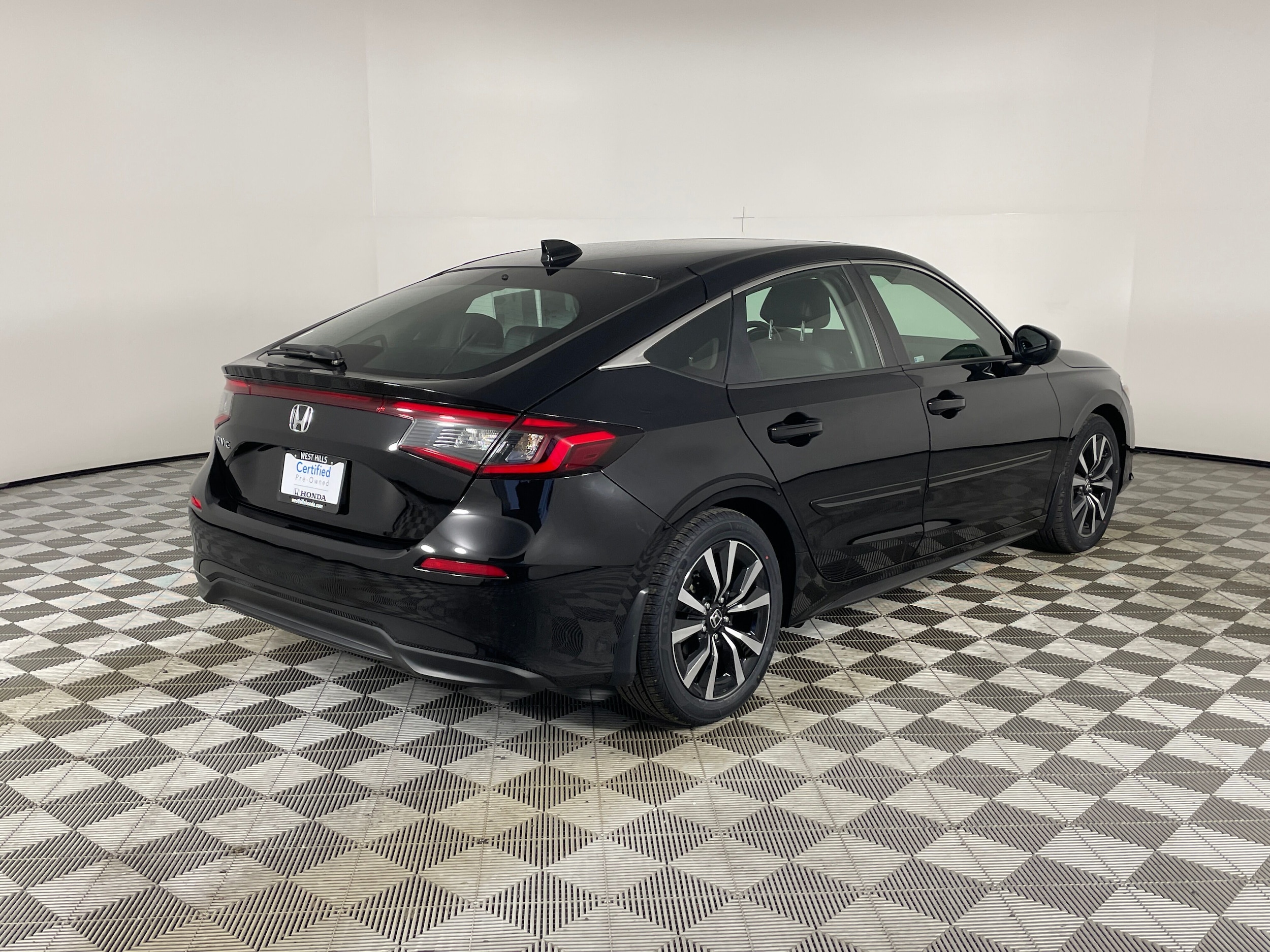 2023 Honda Civic Hatchback EX-L - Photo 24