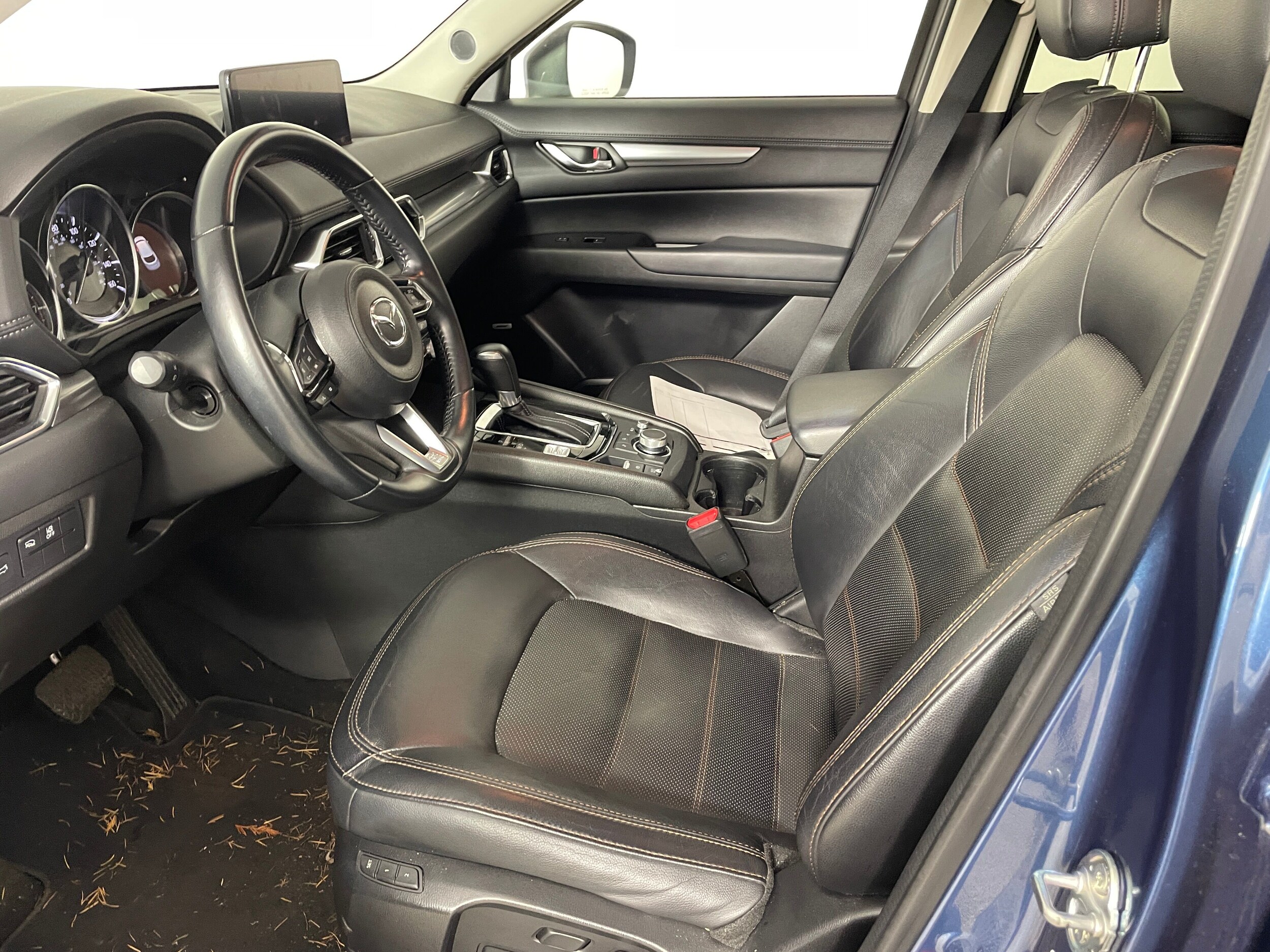 2021 Mazda CX-5 Touring photo 2