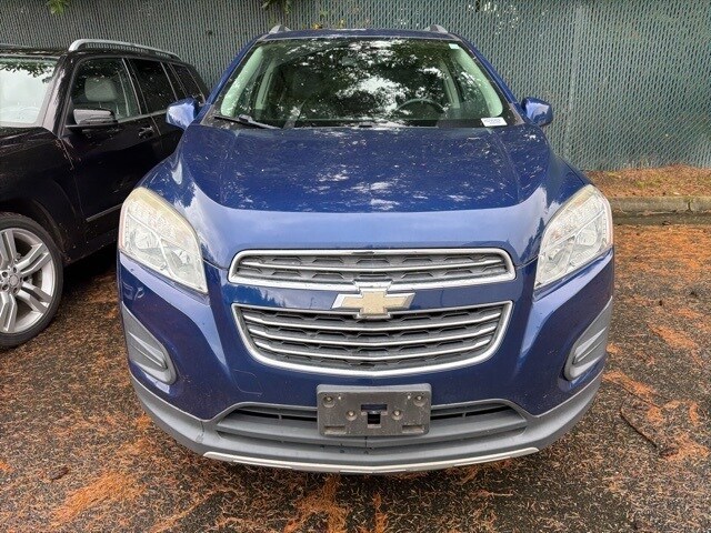 2015 Chevrolet Trax LT photo 2