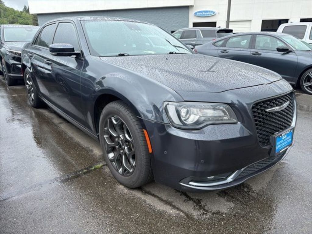 Used 2018 Chrysler 300 S Sedan