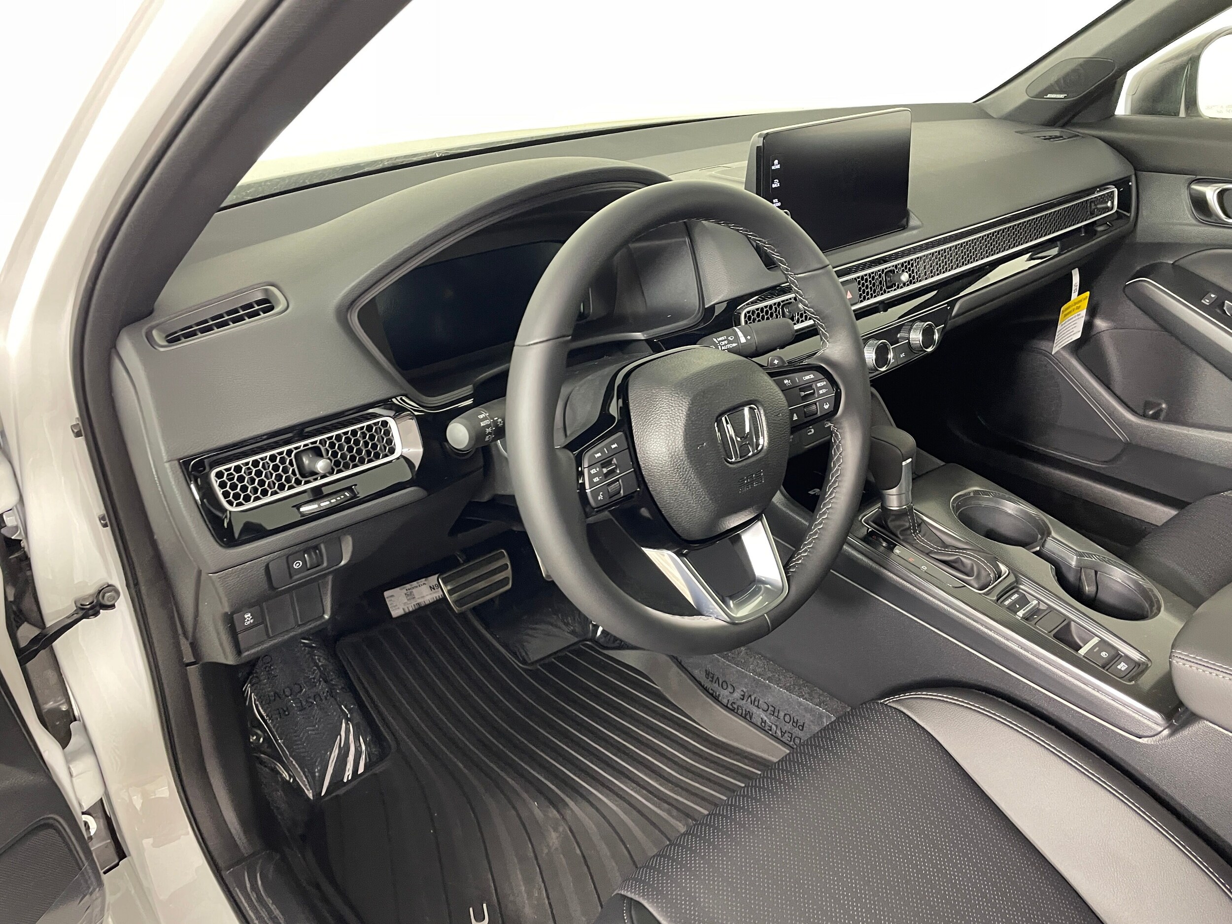 2026 Honda Civic Hybrid Sport Touring photo 2