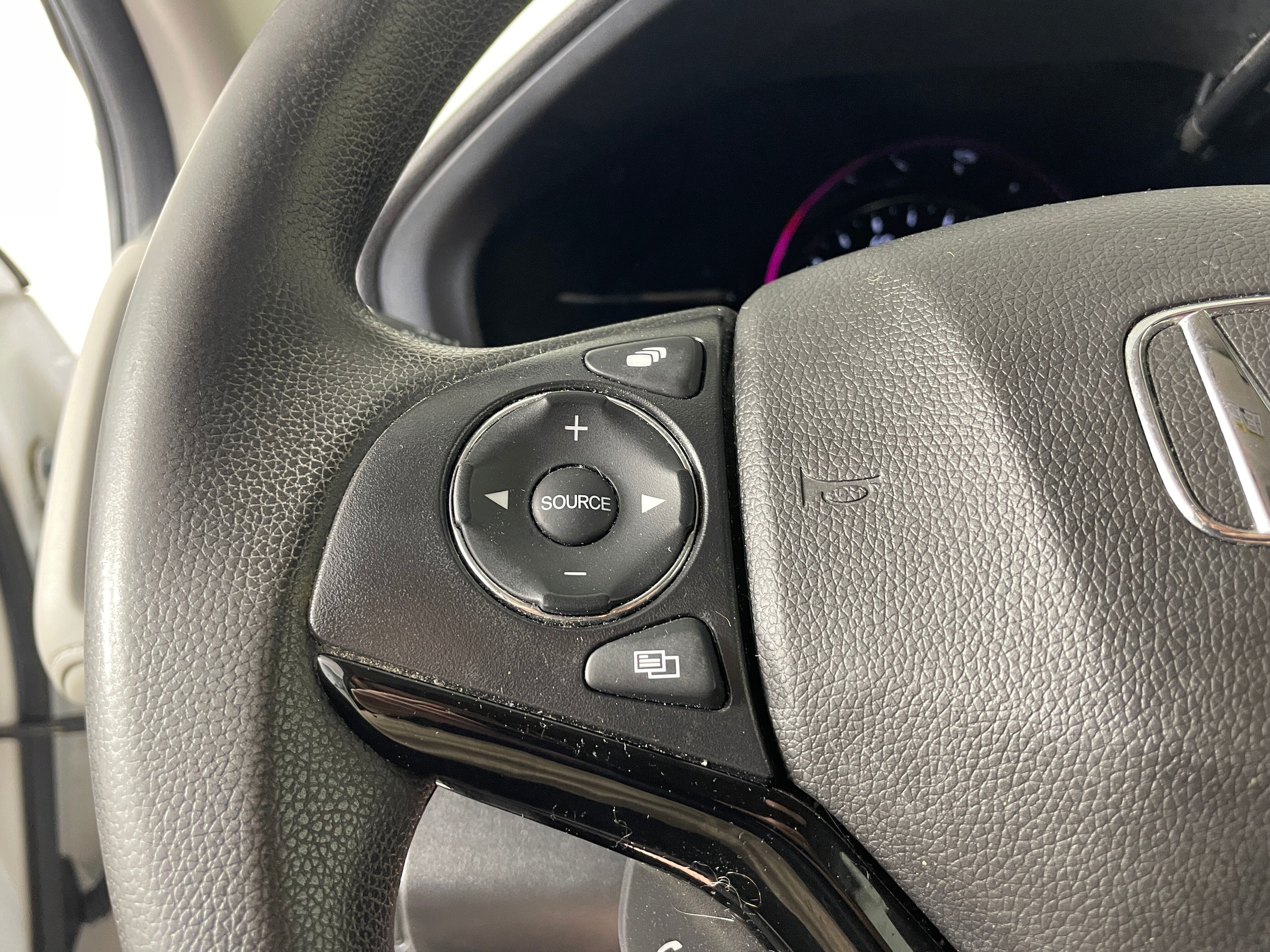 2022 Honda HR-V EX - Photo 11