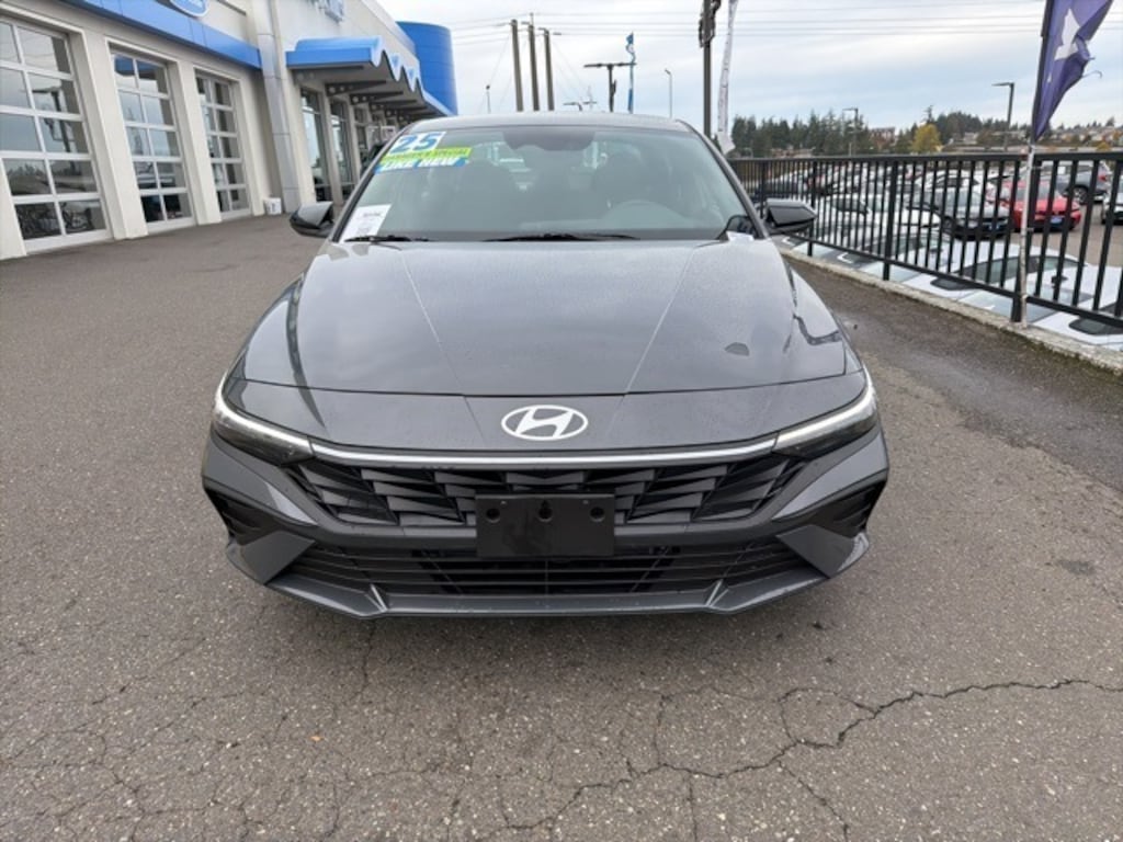 Used 2025 Hyundai Elantra Hybrid SEL Sport Sedan