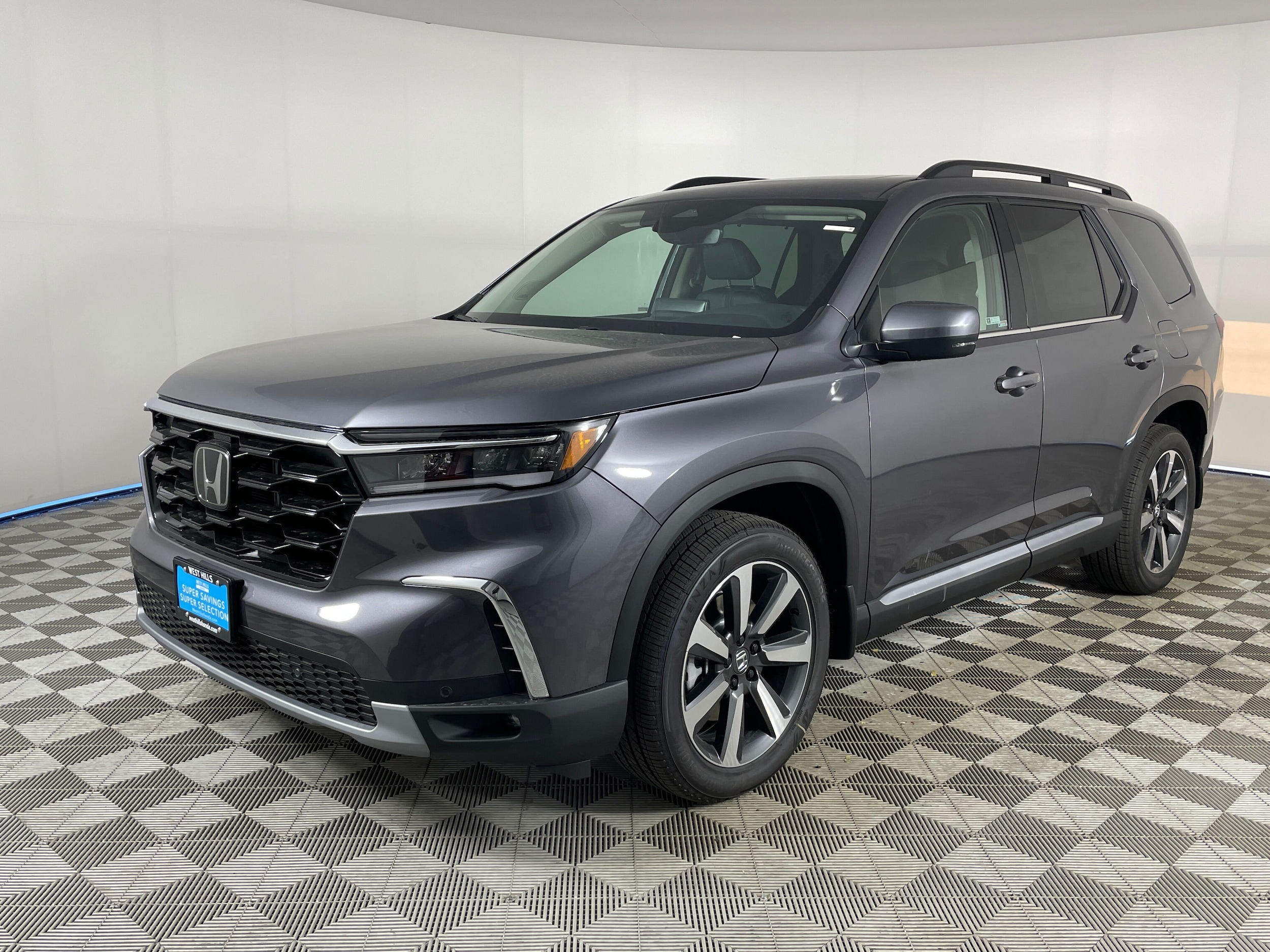 2025 Honda Pilot Touring's photo