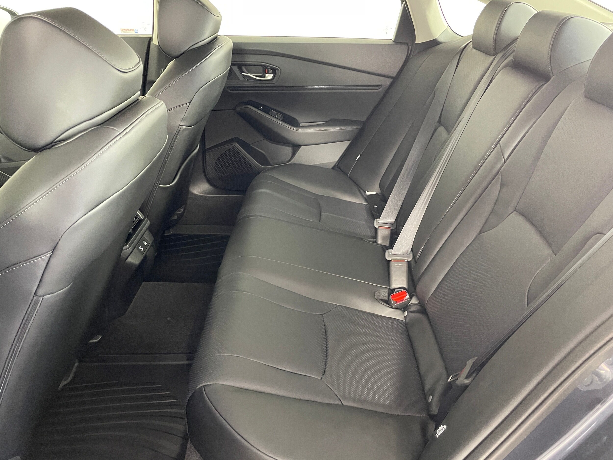 2025 Honda Accord Hybrid Touring photo 4