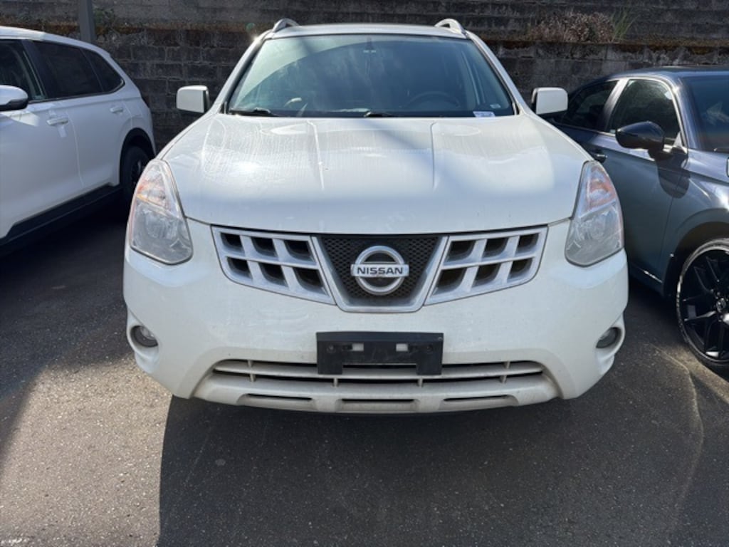Used 2013 Nissan Rogue SV w/SL Pkg SUV