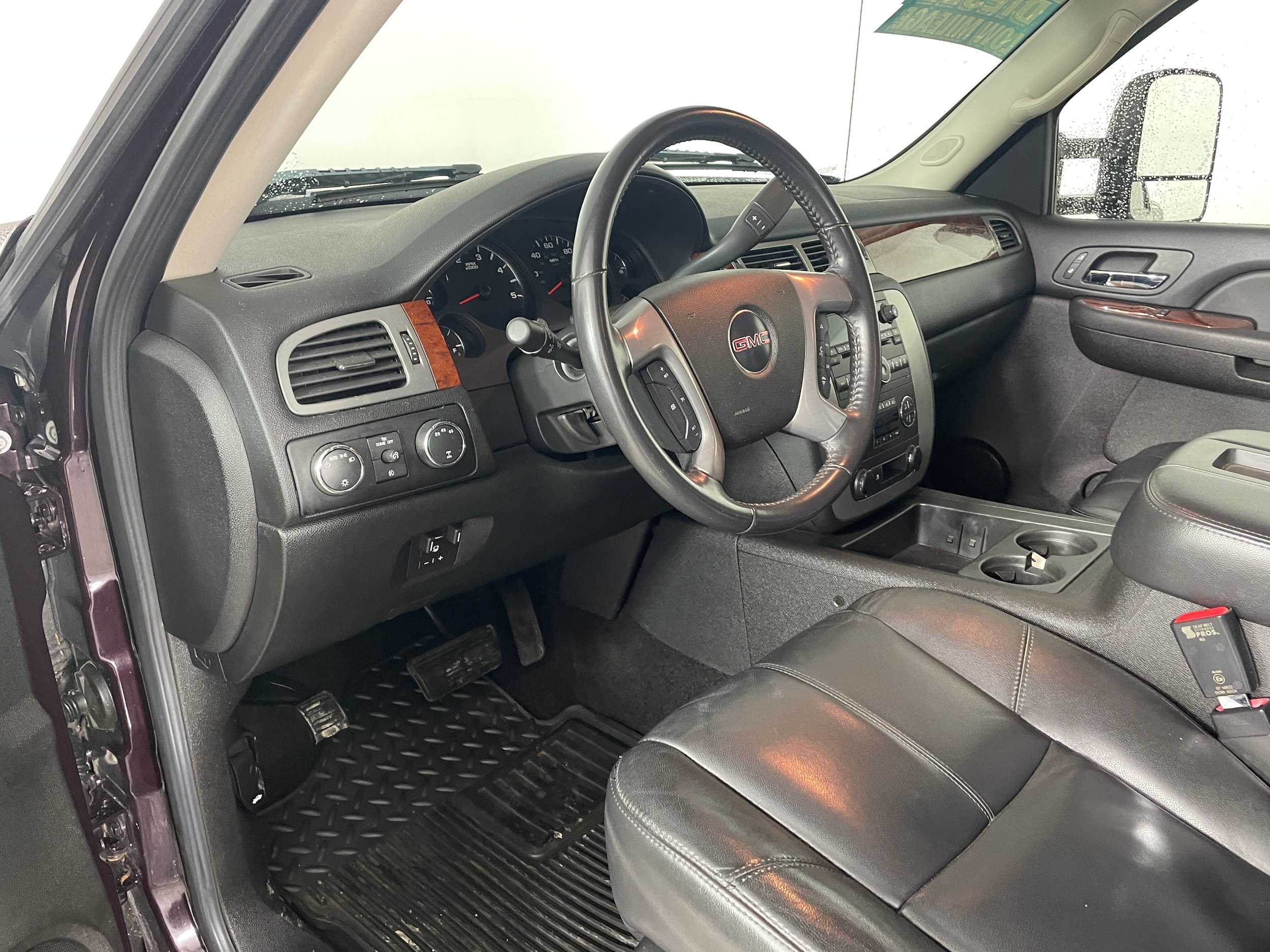 2009 GMC Sierra 2500HD photo 3