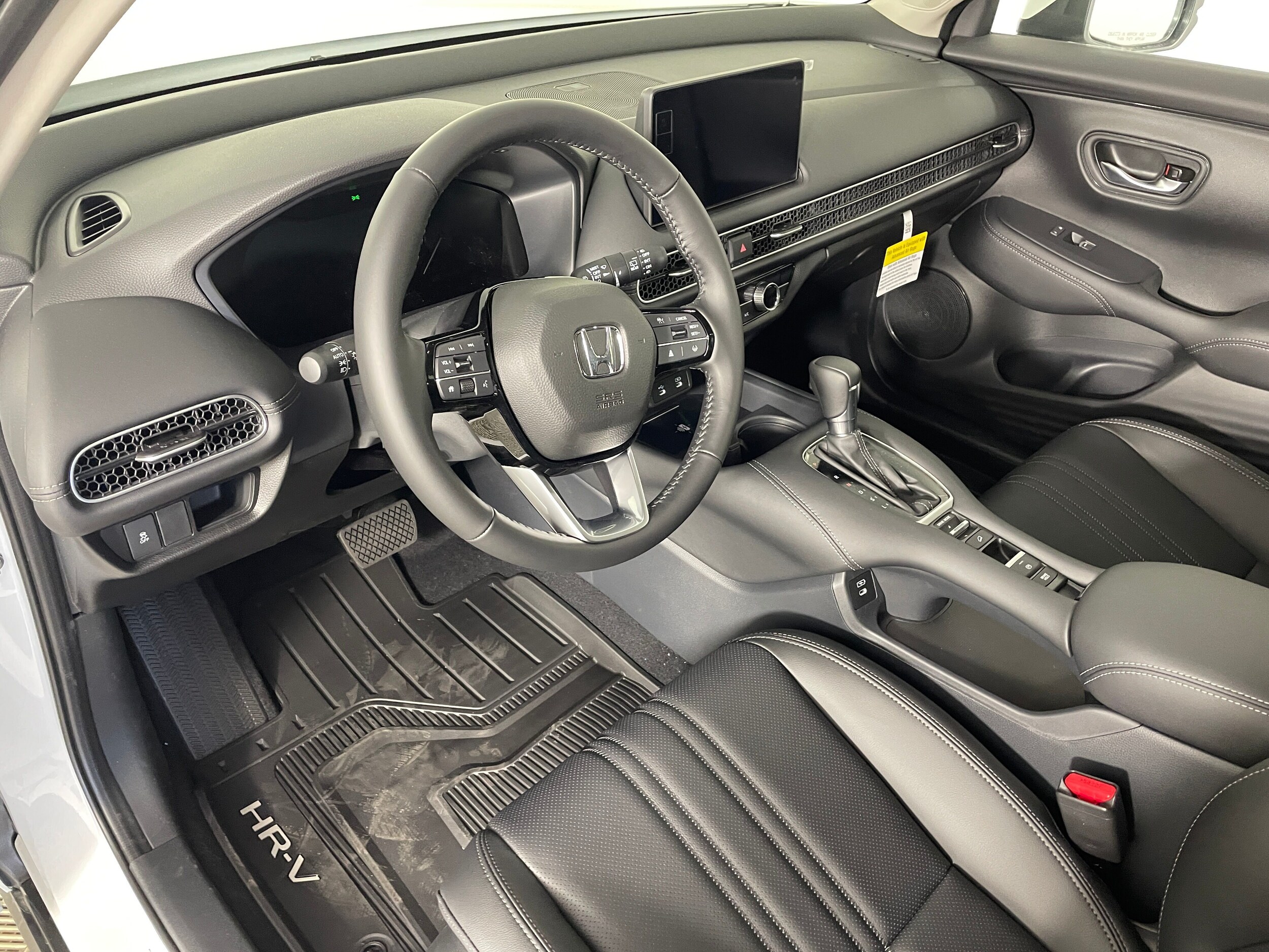 2026 Honda HR-V EX-L photo 2